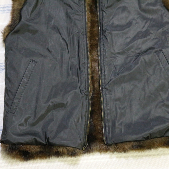 VTG COACO New York Stripe Faux Fur Reversible Vest - Picture 6 of 8